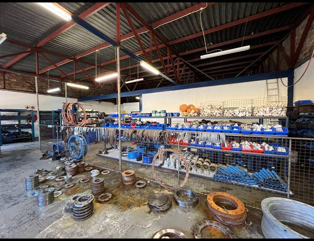 1,160M² WAREHOUSE FOR SALE IN PRIMROSE